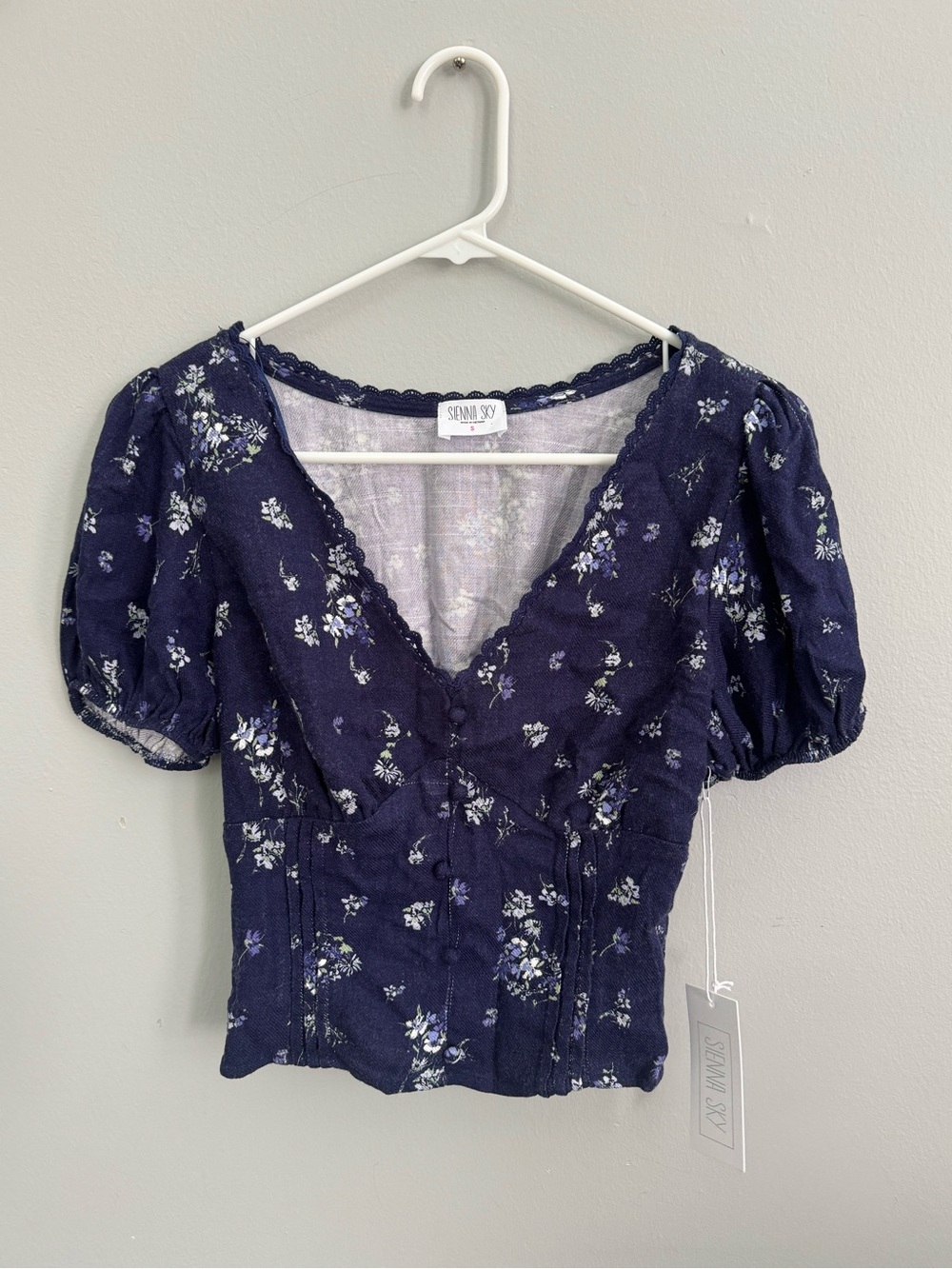 Sienna Sky Navy Floral V-Neck Puff Sleeve Ruched Back Top